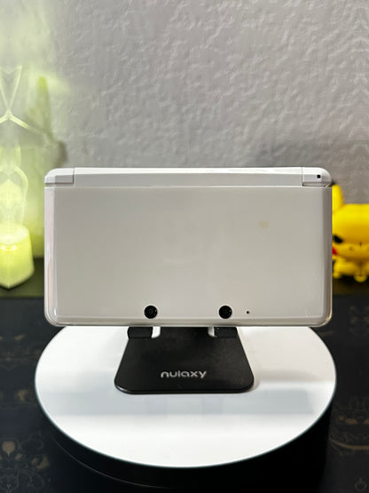 3DS | White | MODDED w/ 32GB SD