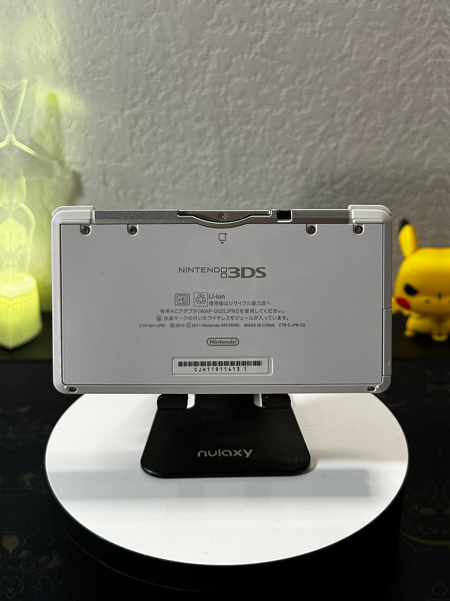 3DS | White | MODDED w/ 32GB SD