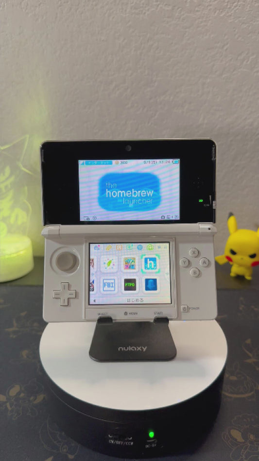 3DS | White | MODDED w/ 32GB SD